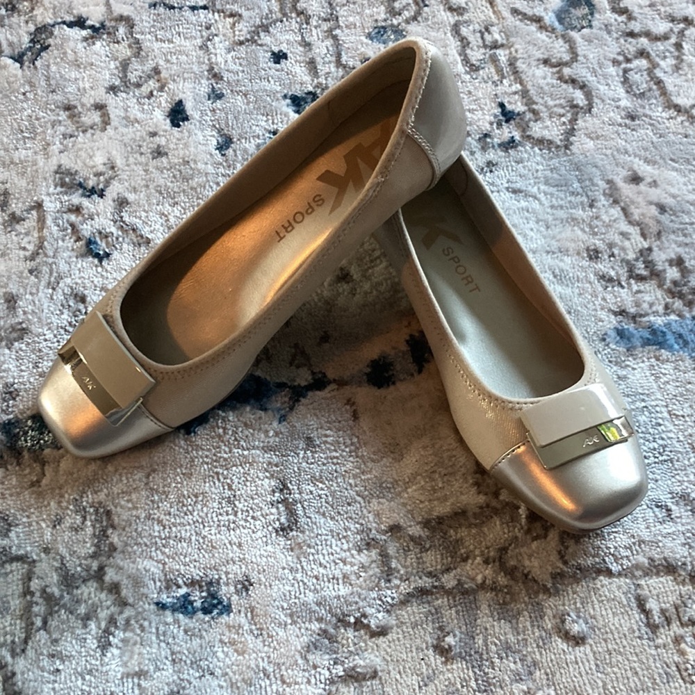 Never Worn Dress Flats!